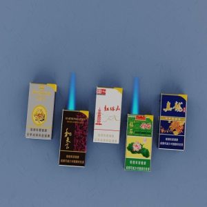 Lighter Og Rygningstilbehør |  Furong Wang Marlboro Vindafvisende Lighter Og Tianxia Hong Shuangxi Zhenlong Luksus Cigaretetui Med Direkte Flamme Lighter Gave. Lighter Og Rygningstilbehør Lighter Og Rygningstilbehør