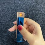 Lighter Og Rygningstilbehør |  Influencer Tiktok-Lignende Opladelig Lighter, Kreativ Vindafvisende Lighter, Personlig Ultra-Tynd Mini Usb Lighter. Lighter Og Rygningstilbehør Lighter Og Rygningstilbehør