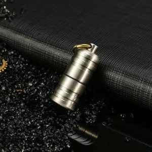 Lighter Og Rygningstilbehør |  Mini Retro Petroleum Lighter, Kompakt Og Bærbar, Ultra Lille Finger-Spids Mini Kapsel, Slibehjul Metal, Gave Til Manden. Lighter Og Rygningstilbehør Lighter Og Rygningstilbehør